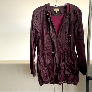 Plum color Lou and grey windbreaker